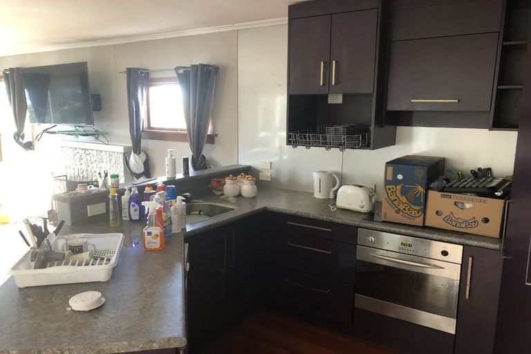 Photo of property in 9 Mission Street, Moturoa, New Plymouth, 4310