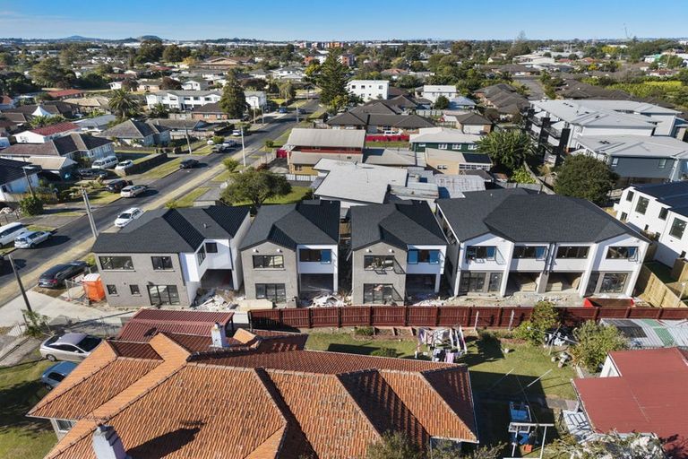 Photo of property in 35c Royton Avenue, Mangere East, Auckland, 2024
