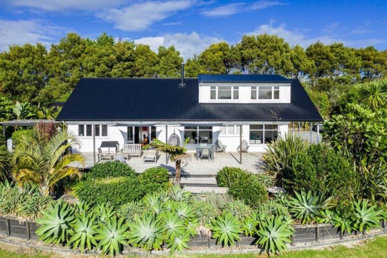Photo of property in 7 Sail Rock Road, Ruakaka, Whangarei, 0171
