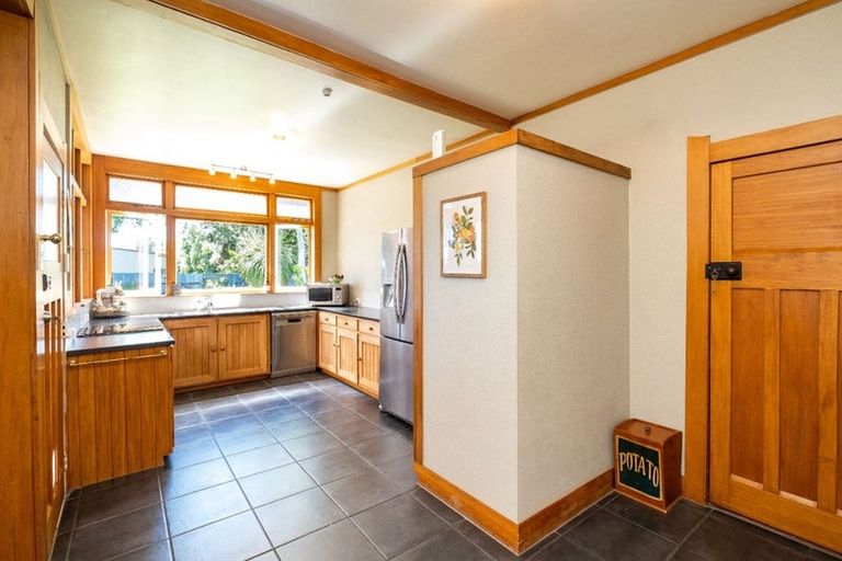 Photo of property in 112 Willowpark Road South, Hastings, 4122