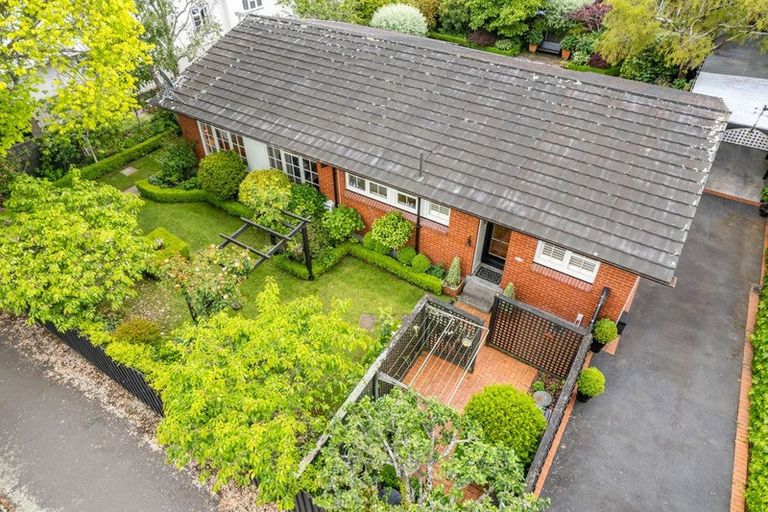 Photo of property in 423 Fergusson Drive, Heretaunga, Upper Hutt, 5018