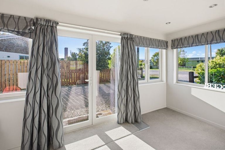 Photo of property in 8 Westoe Street, Waikaia, 9778
