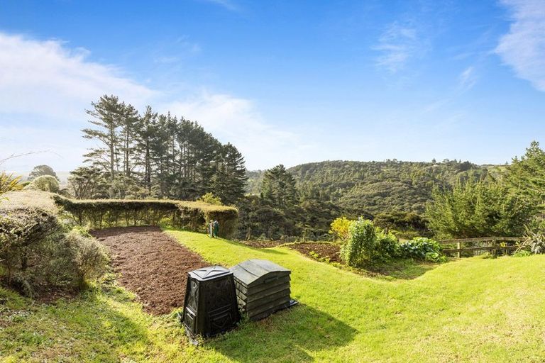 Photo of property in 394a Wairere Road, Waitakere, Auckland, 0782