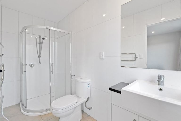 Photo of property in 9/5 Perekia Street, Albany, Auckland, 0632