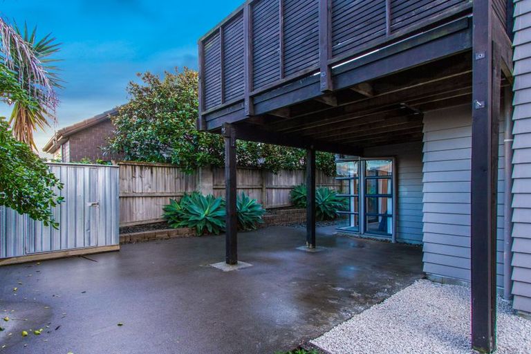 Photo of property in 12e Bluefin Way, West Harbour, Auckland, 0618