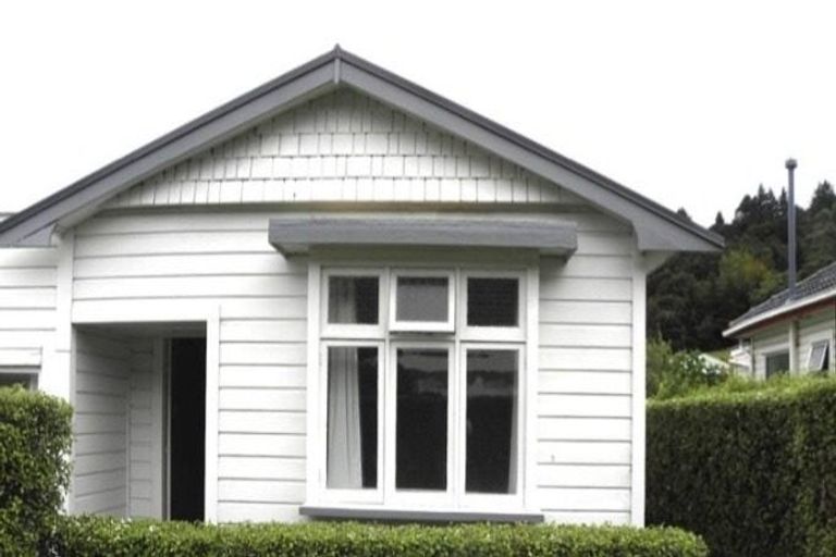 Photo of property in 236 Kaikorai Valley Road, Bradford, Dunedin, 9011