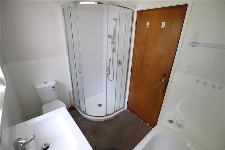 Photo of property in 2/515 Weymouth Road, Weymouth, Auckland, 2103