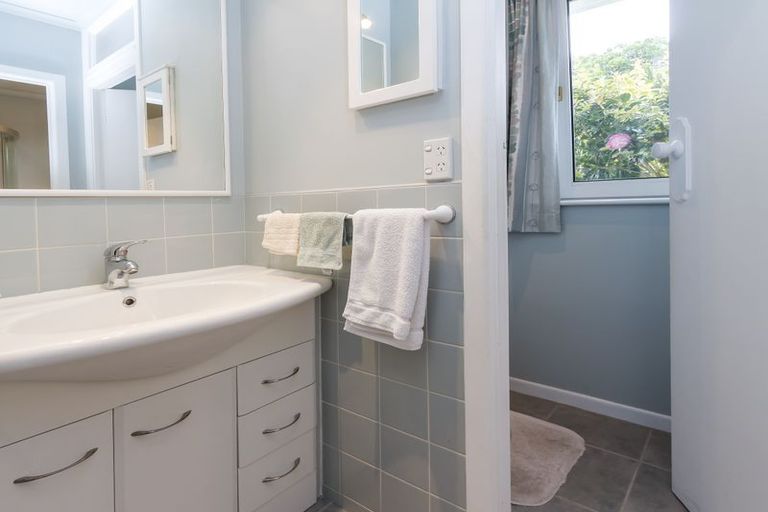 Photo of property in 18 Ridge Road, Howick, Auckland, 2014