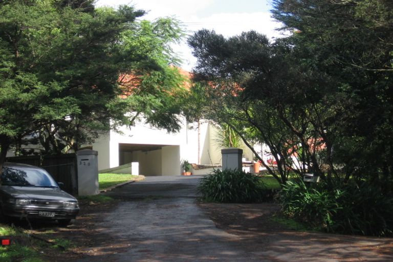 Photo of property in 223a Titirangi Road, Titirangi, Auckland, 0604