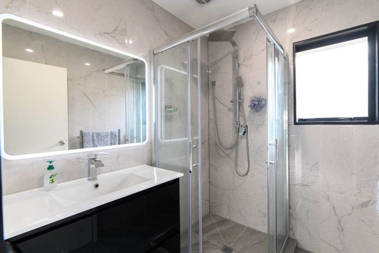 Photo of property in 275b Massey Road, Mangere East, Auckland, 2024