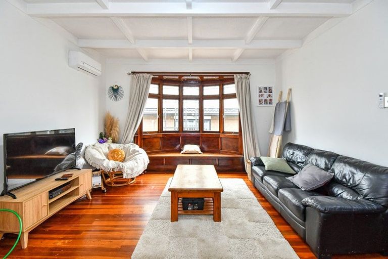 Photo of property in 10a Sturdee Road, Manurewa, Auckland, 2102