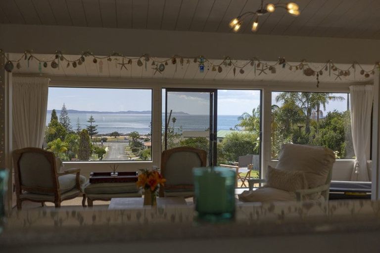 Photo of property in 46 Stratford Drive, Cable Bay, 0420