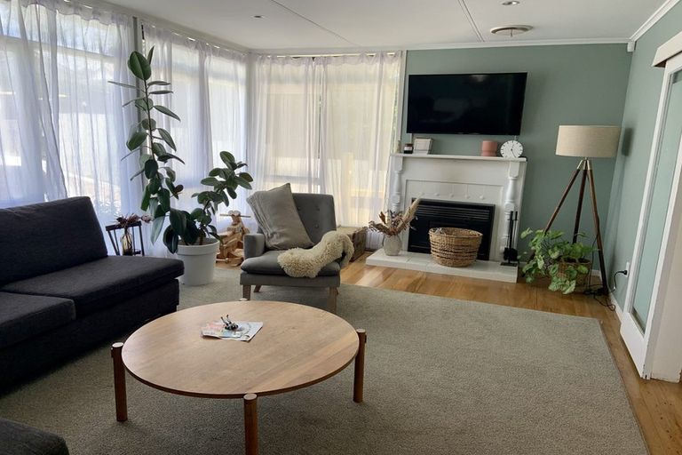 Photo of property in 86 Wharf Road, Te Atatu Peninsula, Auckland, 0610