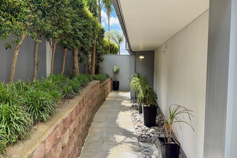 Photo of property in 4/99 Mokoia Road, Birkenhead, Auckland, 0626