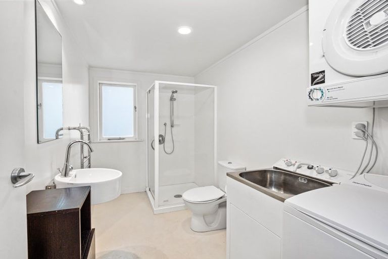 Photo of property in 15a Marine Parade, Mount Maunganui, 3116