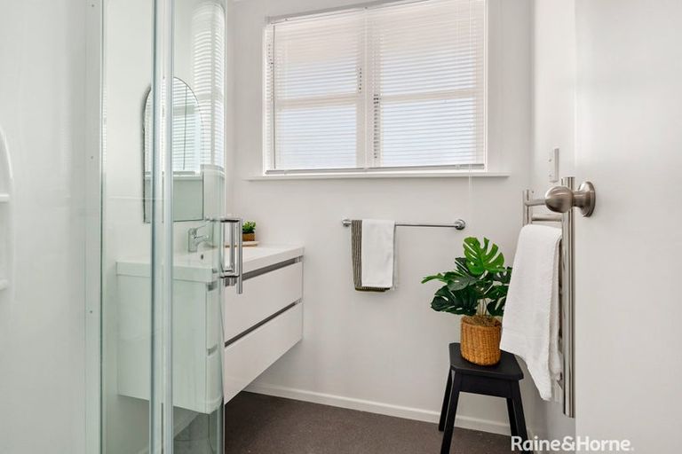 Photo of property in 3 Frederick Street, Carterton, 5713