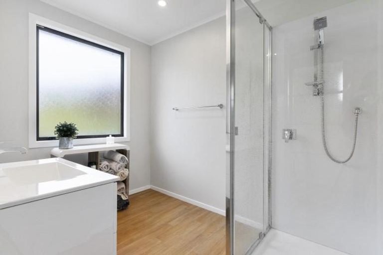 Photo of property in 20 Bertram Road, Kawakawa Bay, 2585