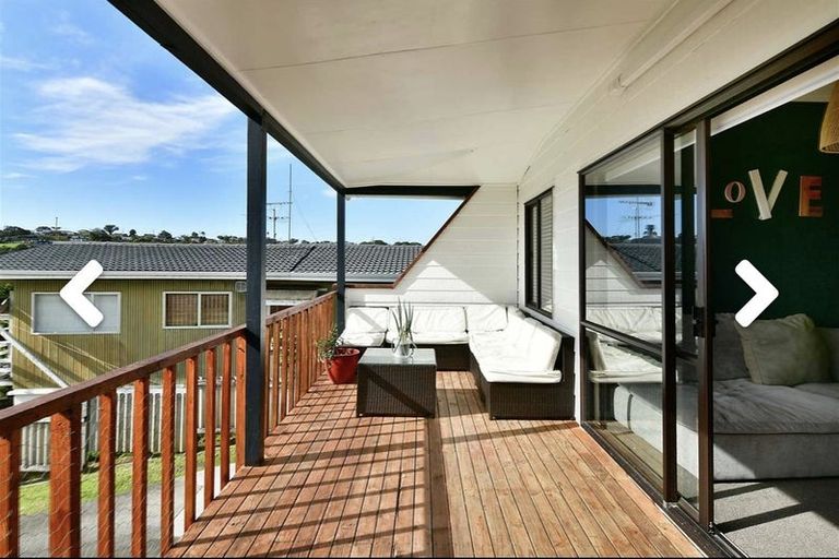 Photo of property in 21 Rimu Road, Stanmore Bay, Whangaparaoa, 0932