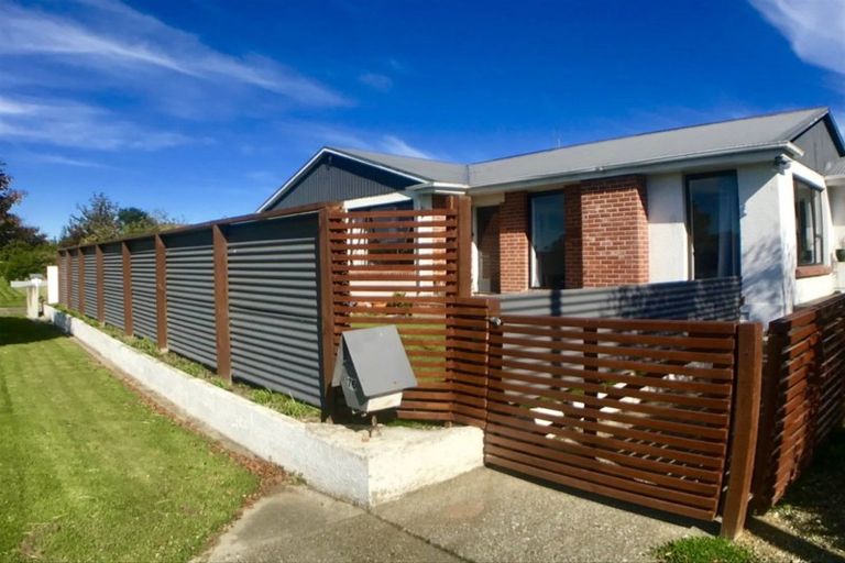 Photo of property in 76 Norwood Street, Newfield, Invercargill, 9812