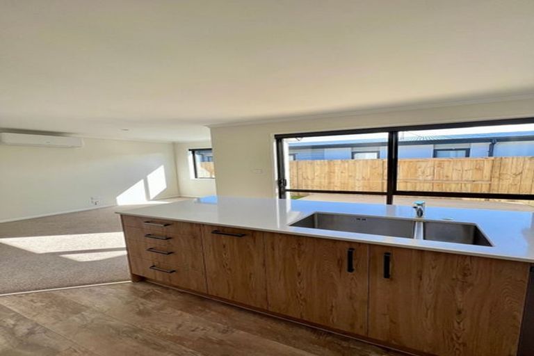 Photo of property in 4 Friesian Way, Papamoa, 3118