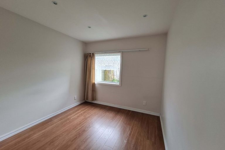 Photo of property in 2/16 Benders Avenue, Hillcrest, Auckland, 0627