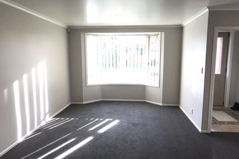 Photo of property in 4 Ballydonegan Rise, East Tamaki, Auckland, 2013