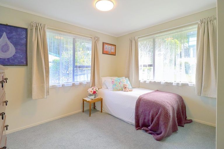 Photo of property in 9 Ration Lane, Whitby, Porirua, 5024