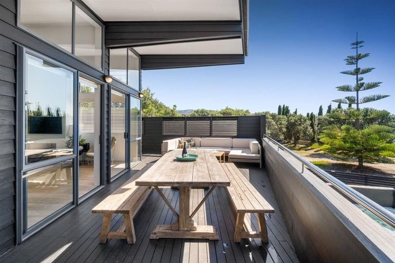 Photo of property in 35 Lagoon Way, Omaha, 0986