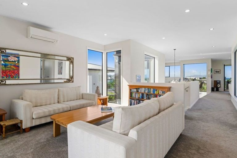 Photo of property in 68 Mangatawhiri Road, Omaha, 0986