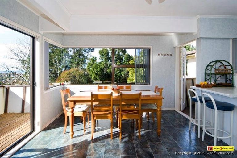 Photo of property in 100 Arran Road, Browns Bay, Auckland, 0630