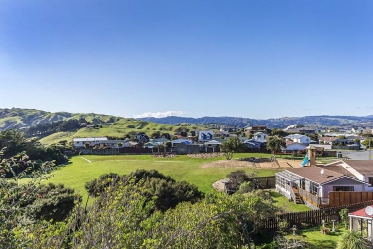 Photo of property in 17 Pope Street, Camborne, Porirua, 5026