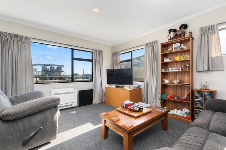 Photo of property in 43a Tawa Street, Mount Maunganui, 3116