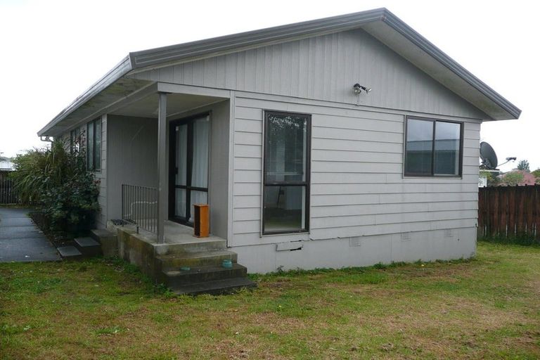 Photo of property in 3/327 Weymouth Road, Weymouth, Auckland, 2103