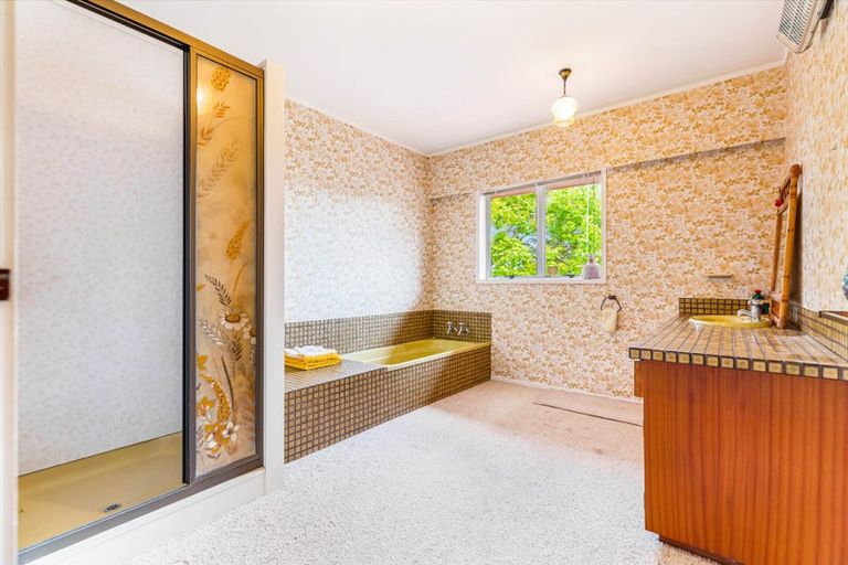 Photo of property in 274 Glenvar Road, Torbay, Auckland, 0630