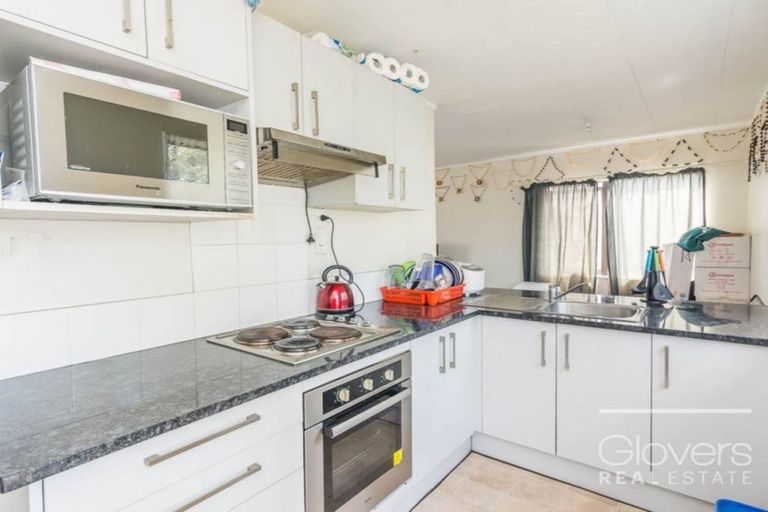 Photo of property in 1/4 Ireland Place, Ranui, Auckland, 0612