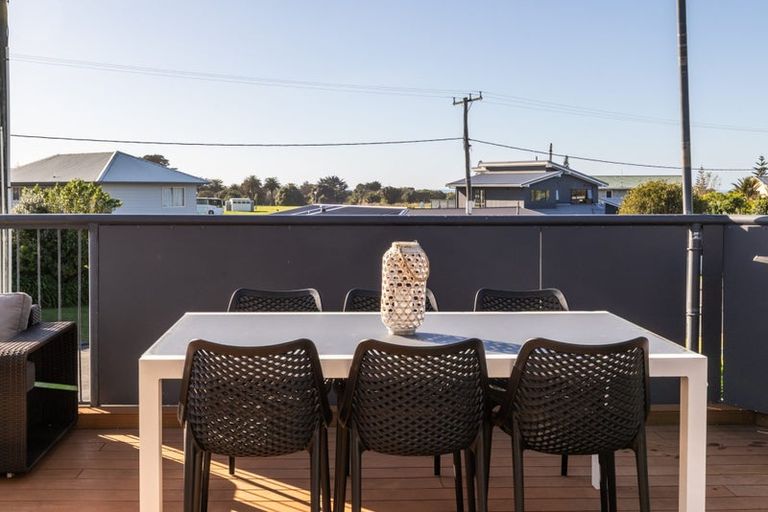 Photo of property in 65 Harper Road, Waimarama, Havelock North, 4294