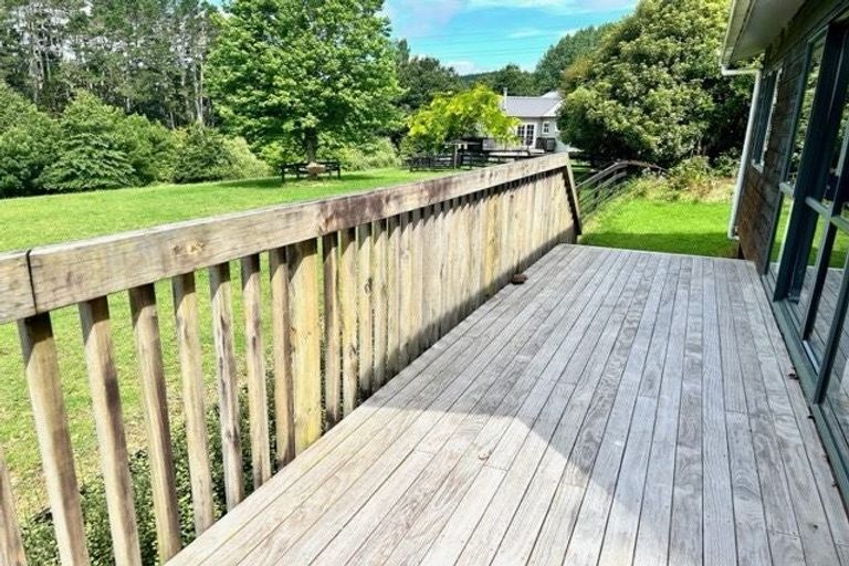 Photo of property in 139 Ararimu Valley Road, Helensville, Waimauku, 0882