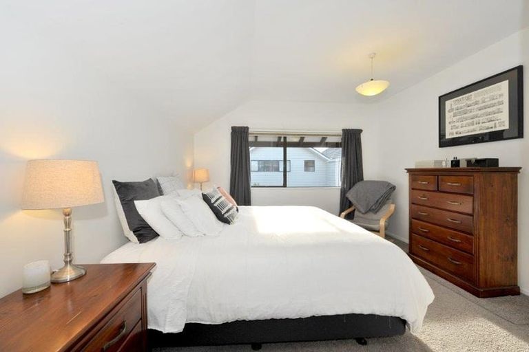 Photo of property in 2/71 Office Road, Merivale, Christchurch, 8014