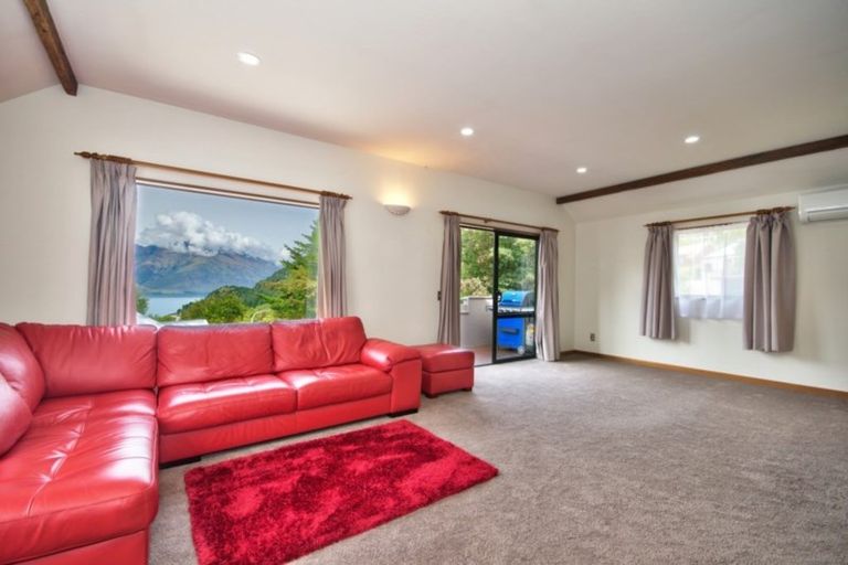 Photo of property in 237 Fernhill Road, Sunshine Bay, Queenstown, 9300