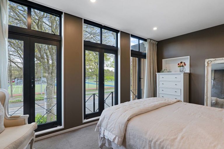 Photo of property in 21 Matai Street East, Riccarton, Christchurch, 8011