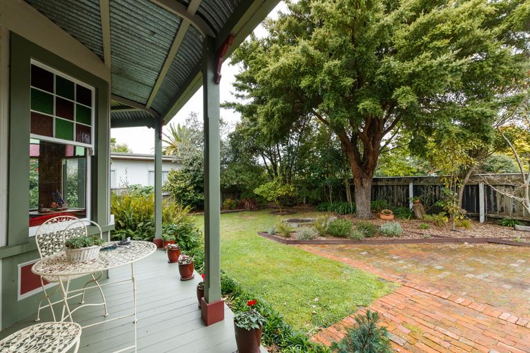 Photo of property in 301 College Street, West End, Palmerston North, 4410