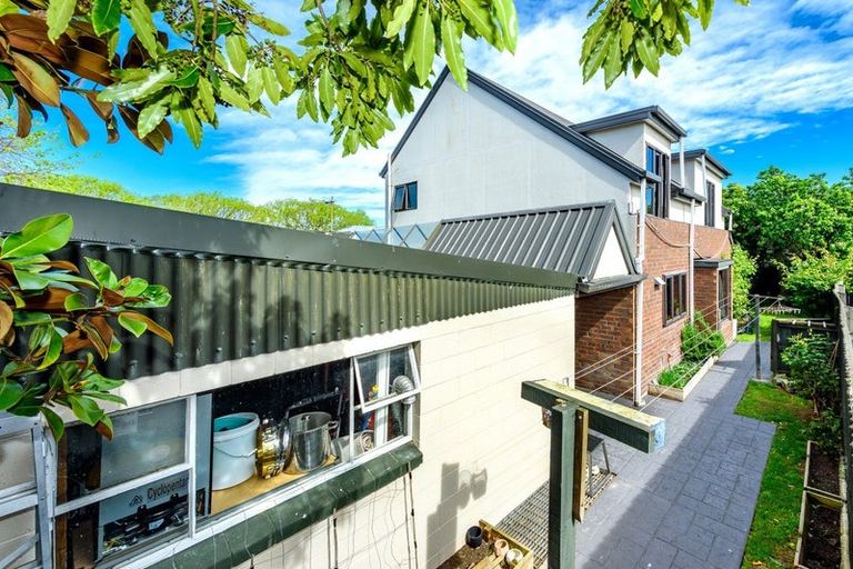 Photo of property in 2/369 Linwood Avenue, Bromley, Christchurch, 8062