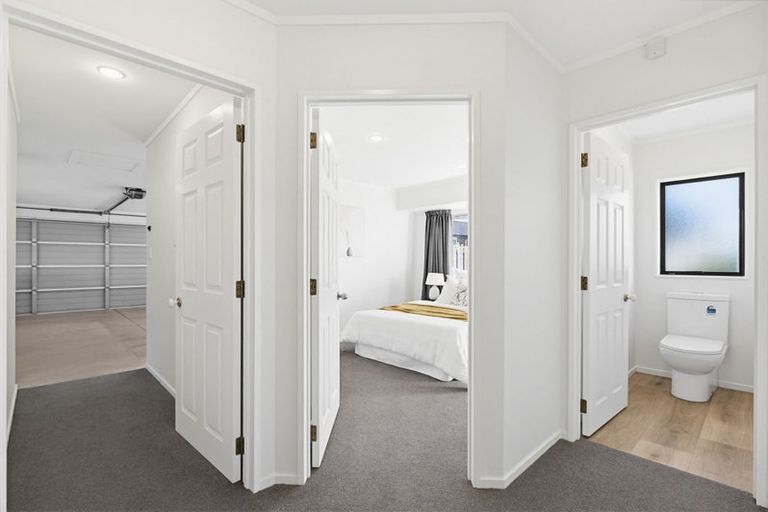 Photo of property in 23 Brookesmith Drive, Waiuku, 2123