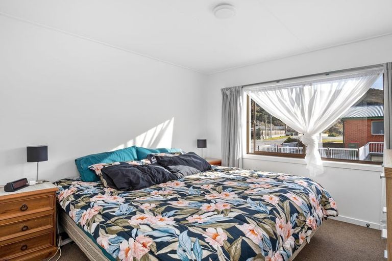 Photo of property in 6 Teviot Street, Roxburgh, 9500