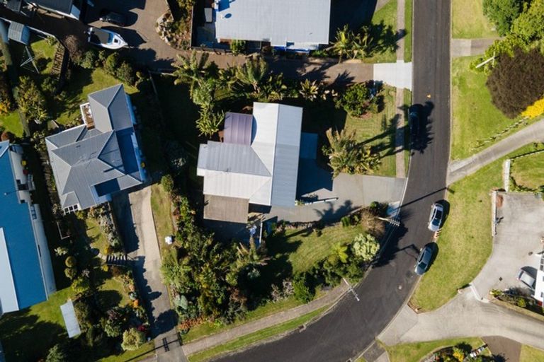 Photo of property in 37 The Crescent, Waihi Beach, 3611