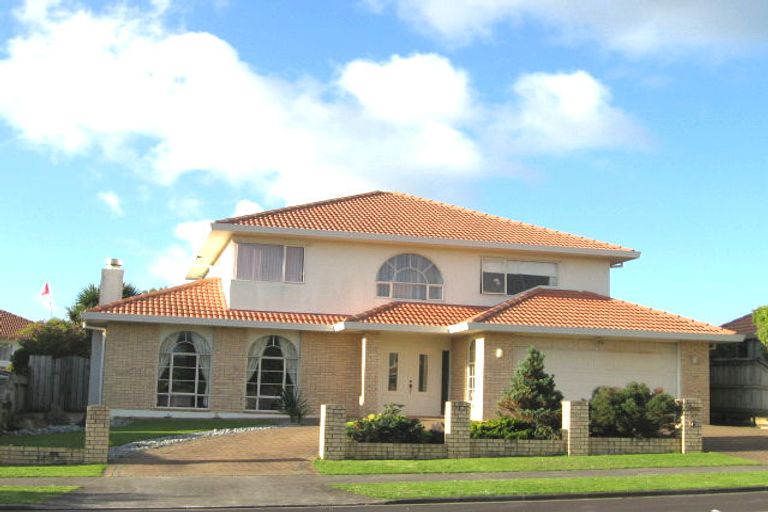 Photo of property in 20 Jane Eyre Drive, Somerville, Auckland, 2014