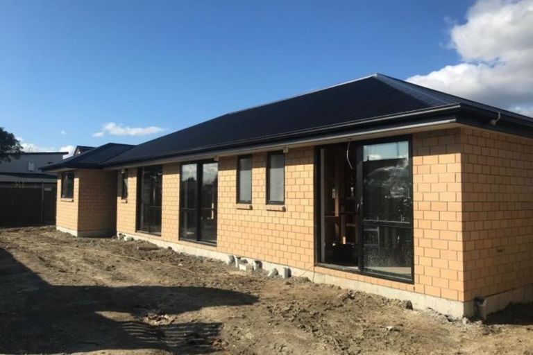 Photo of property in 2 Tika Street, Riccarton, Christchurch, 8041