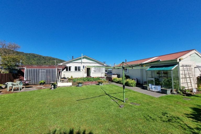 Photo of property in 48 Richmond Street, Cobden, Greymouth, 7802