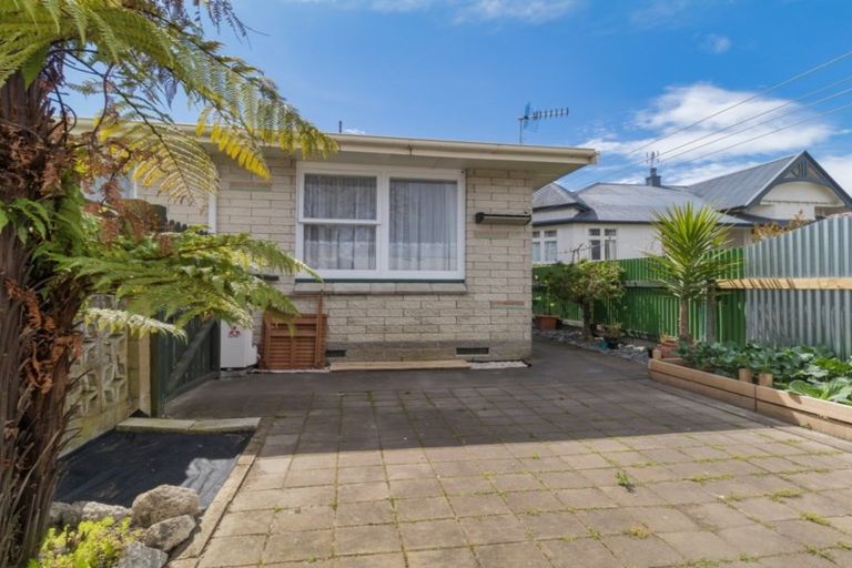 Photo of property in 2/306 Hastings Street South, Hastings, 4122
