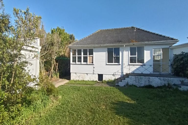 Photo of property in 16 Kipling Street, Johnsonville, Wellington, 6037